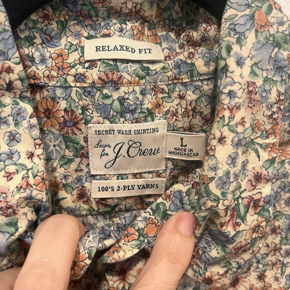 J. Crew Men’s Floral Long Sleeve Button Down Shirt Sz L Floral Relaxed Fit - Picture 2 of 8